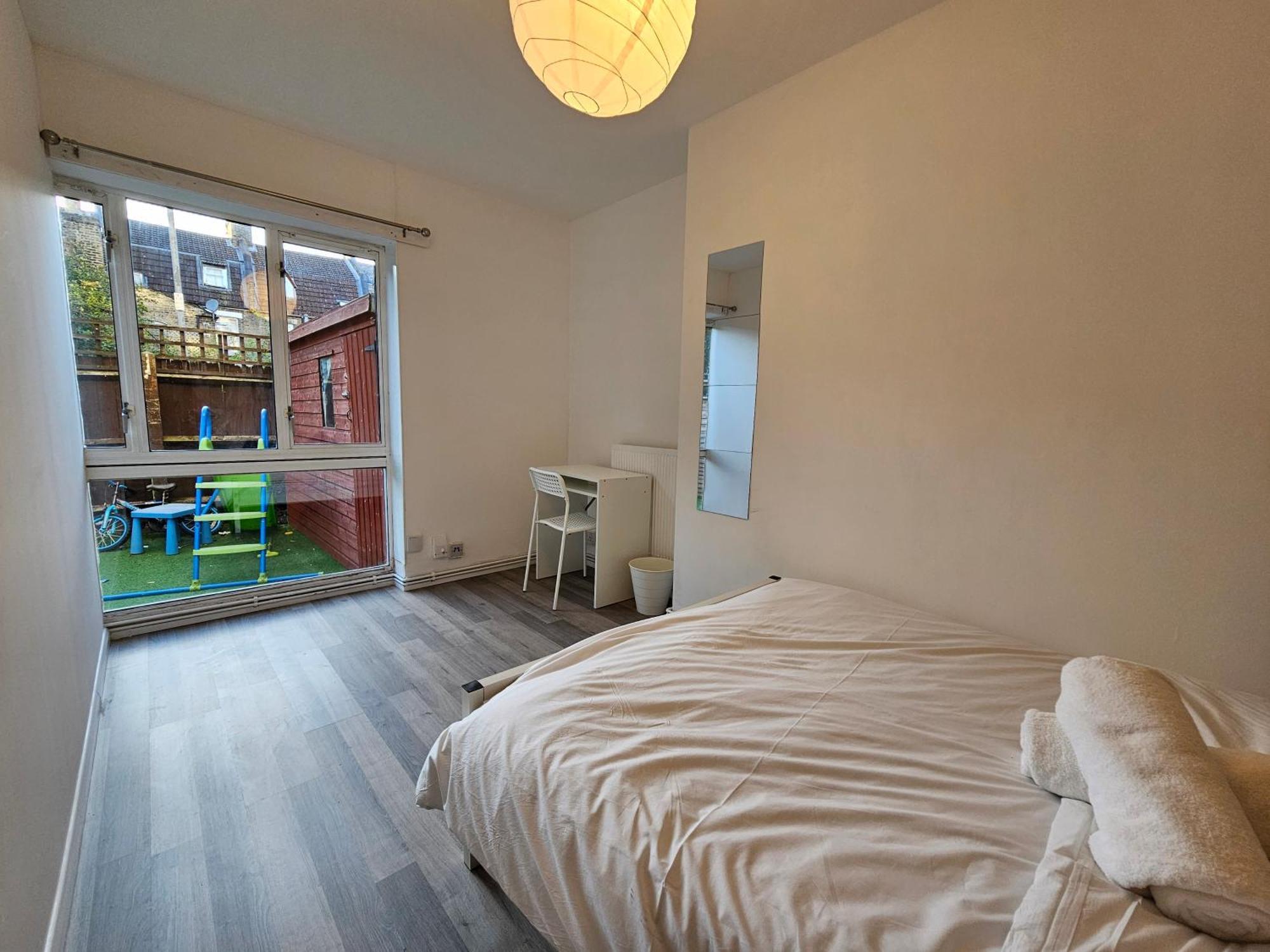 Pensiune E1 Londra